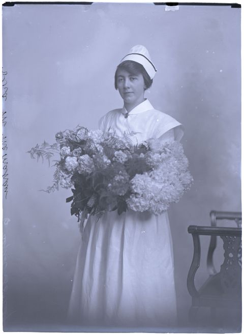 ​​​2009-36  Vera McMahan, Gold Medallist, RVH School of Nursing, ca 1918.