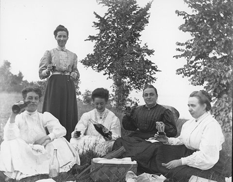 983-16     Six women picnicking ca. 1890